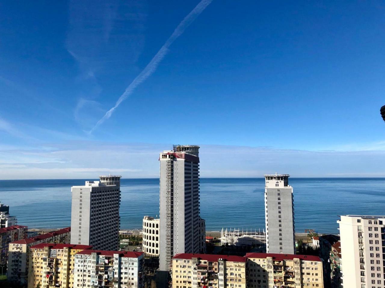 Cozy Bright Apartment With Amazing Sea View Batumi Luaran gambar