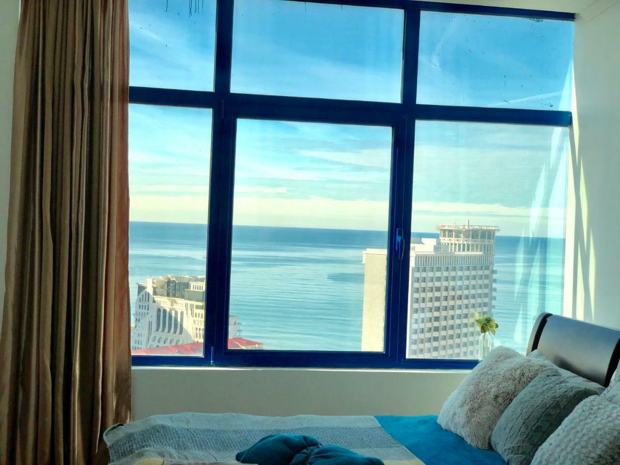 Cozy Bright Apartment With Amazing Sea View Batumi Luaran gambar