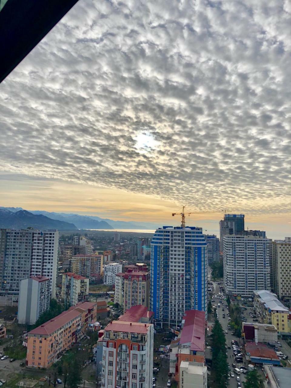 Cozy Bright Apartment With Amazing Sea View Batumi Luaran gambar