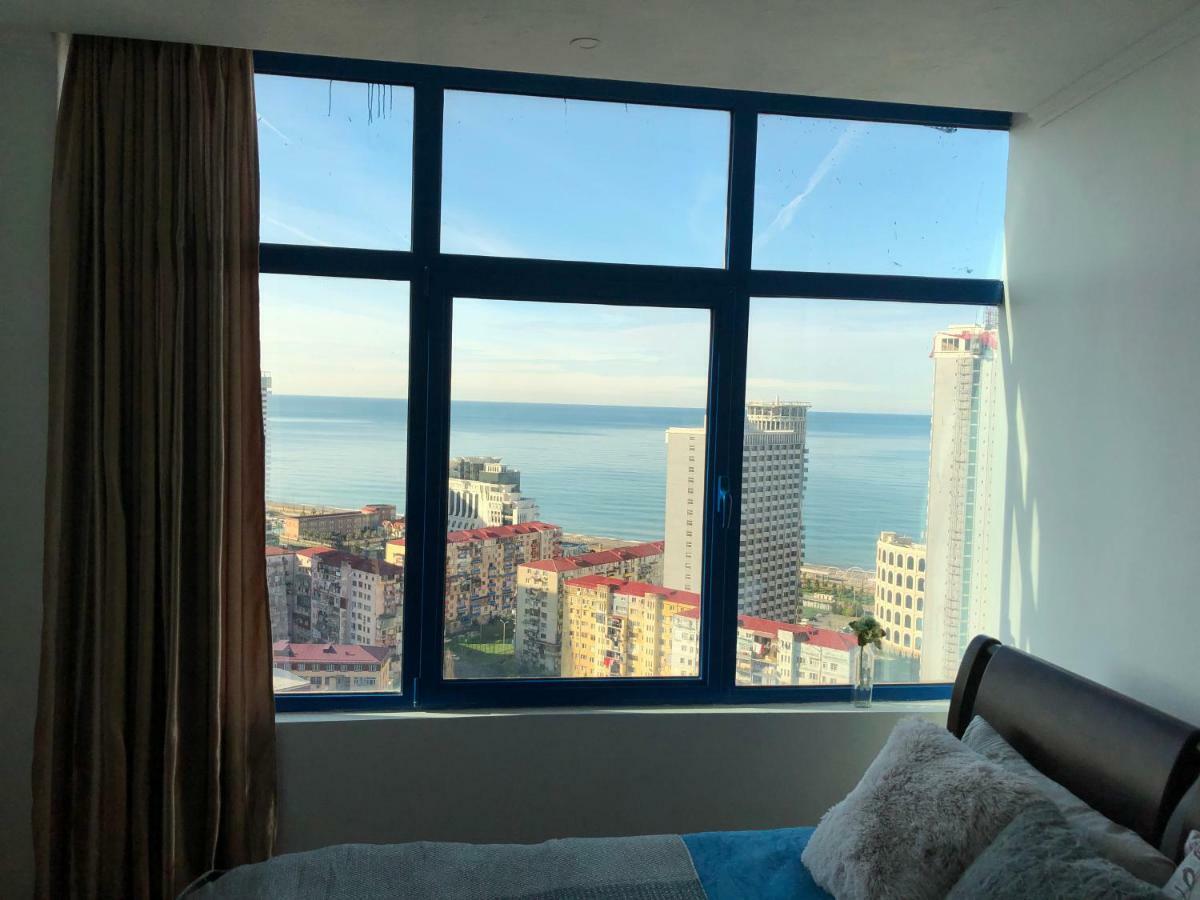 Cozy Bright Apartment With Amazing Sea View Batumi Luaran gambar