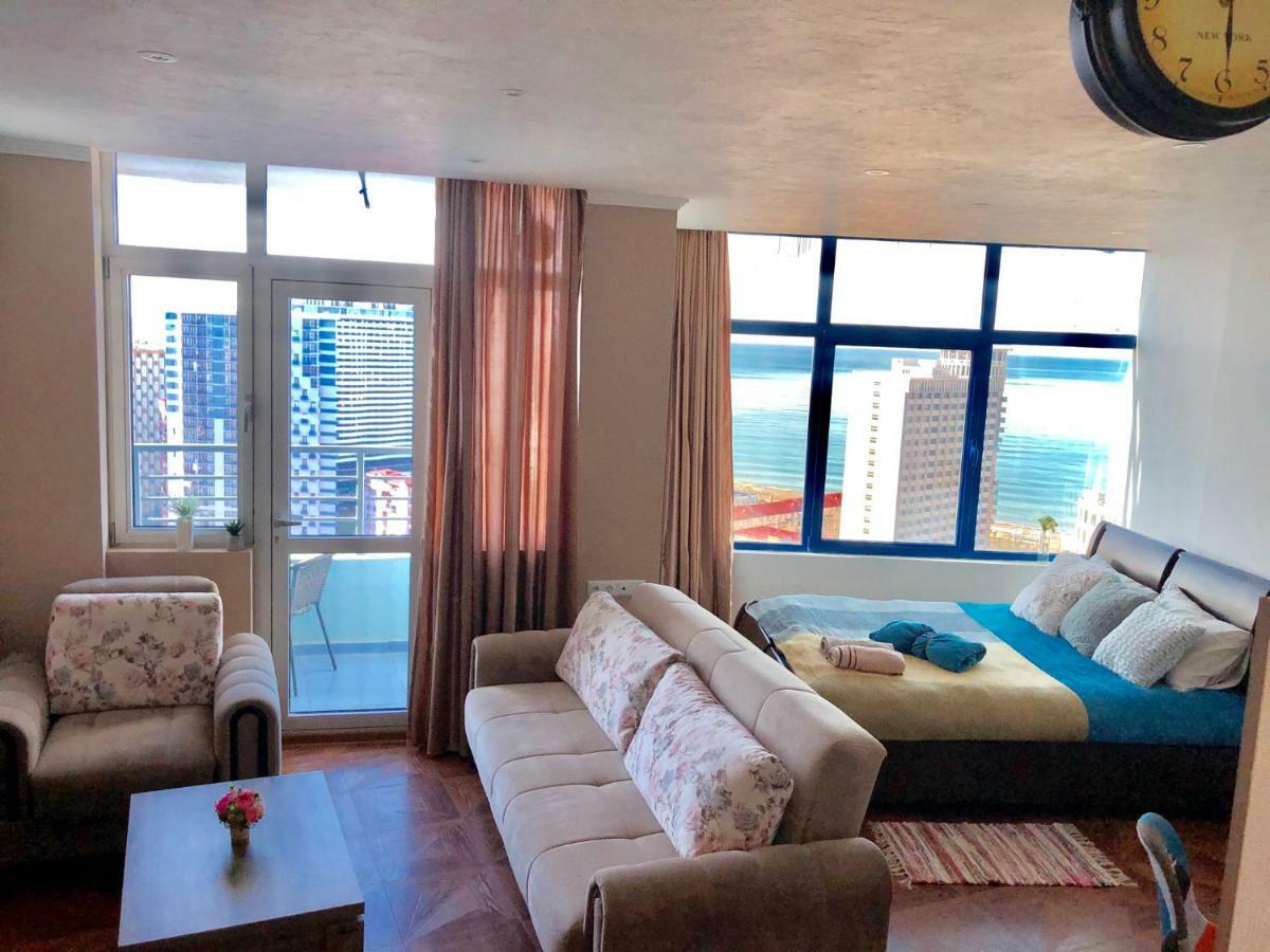 Cozy Bright Apartment With Amazing Sea View Batumi Luaran gambar